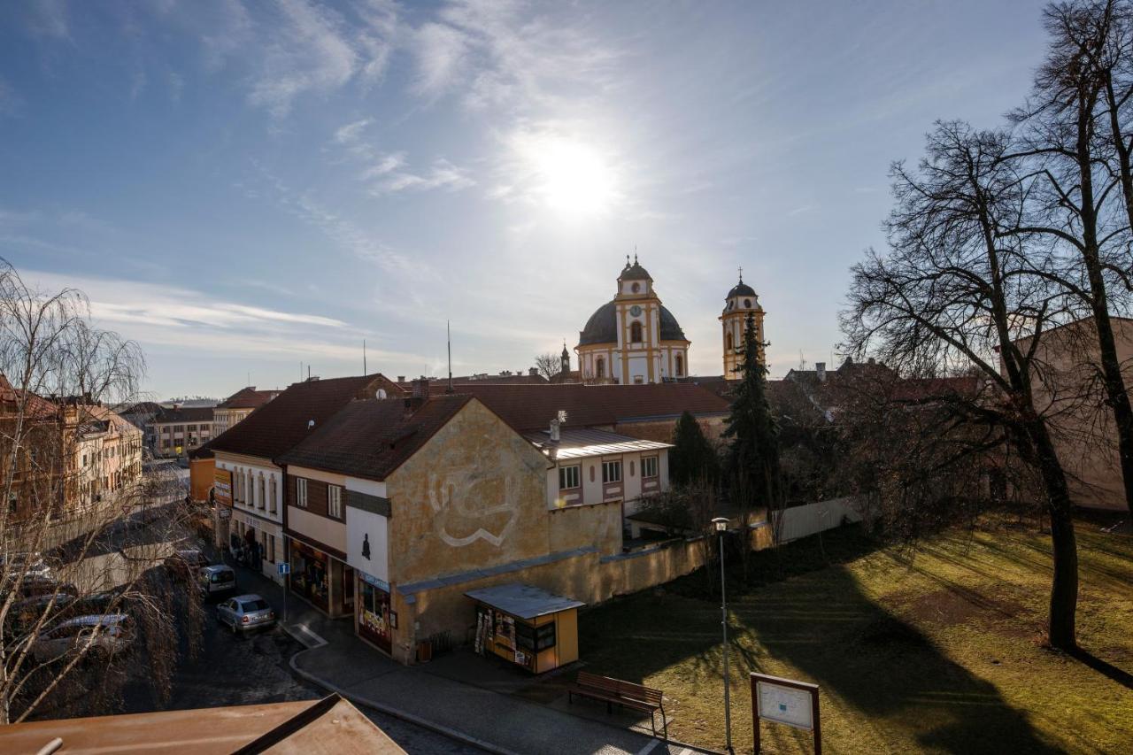 Hotel Opera Jaromerice nad Rokytnou Buitenkant foto